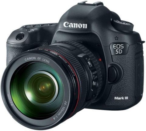 Canon EOS 5D Mark III-Body + 24-105mm IS USM Lens